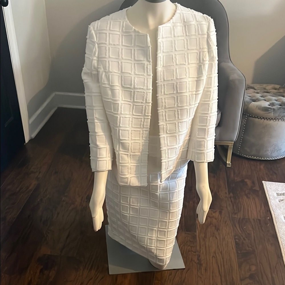Kasper White Textured Suit